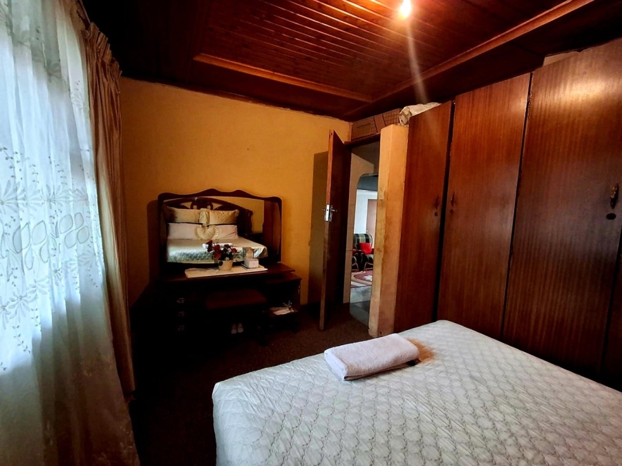 5 Bedroom Property for Sale in Mdantsane Eastern Cape